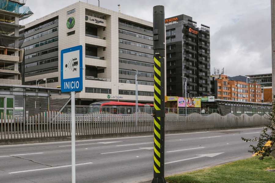 Cámara de fotodetección en vía de Bogotá