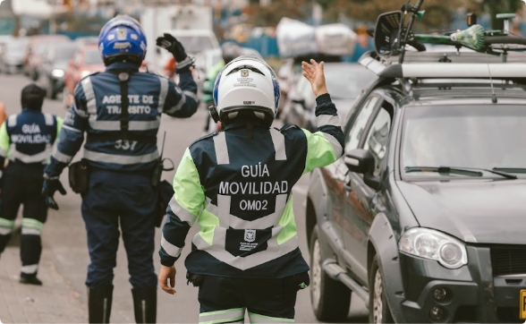 Foto: Personal en vía en los corredores de ingreso y salida de Bogotá - SDM