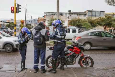 La Secretaría de Movilidad inició 1.559 procesos por reincidencia a infractores que podrían suspender las licencias